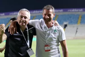 ΛΑΡΚΟΥ για τους μικρούς: "Να ηρεμήσουμε λίγο, να μην τους κάψουμε/ Το έχουμε αυτό..."