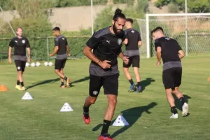 Ξεκίνησε για ΑΠΟΛΛΩΝ - ΜΕΣΑ ο Σελίμοβιτς (Ενημέρωση από ΟΦΗ) 