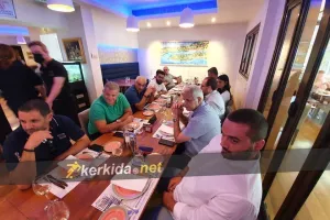 ΦΩΤΟΣ/Γεύμα με Ντουμπόβ και... πλάνο εξαετίας