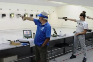 Το κορίτσι των ρεκόρ  «κτύπησε» ξανά! (φώτος)