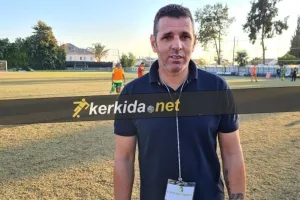 Με το δεξί... ο Μάριος
