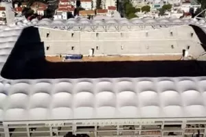 Πτήση... πάνω από την "Αγια Σοφιά" (βίντεο)