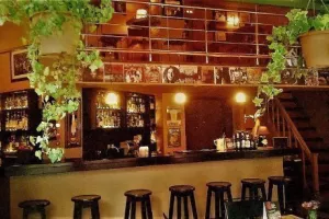 Λευκωσία - Λεμεσός: Κρούσματα σε καφέ, μπαρ και εταιρεία (Λεπτομέρειες)