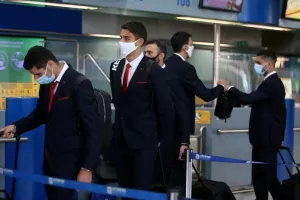 Η αναχώρηση του Ολυμπιακού για την Πορτογαλία