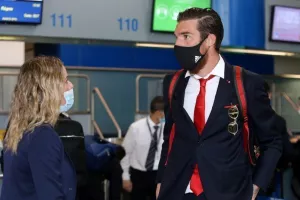 Η αναχώρηση του Ολυμπιακού για την Πορτογαλία
