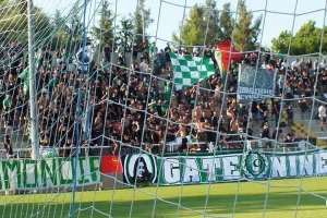 ΘΥΡΑ 9: "Αλλαγές στον τρόπο λειτουργίας/ Όλοι μέλη της οργανωμένης μας κερκίδας"