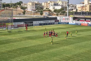Άνετη με 4αρα η "Αθάνατη"  (φώτος/βίντεο)