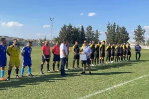 ΦΩΤΟΣ/Καταδίκασαν το άνοιγμα μέρους της Αμμοχώστου