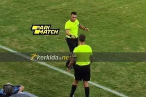 ΑΠΙΘΑΝΟ στο "Αμμόχωστος"/ Ο ρεφ Φελλάς... μάζεψε κινητό! (Φώτος)