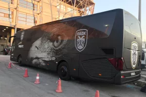 Πούλμαν με αετό 