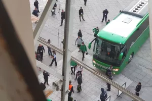 (Φώτος/Βίντεο) Η άφιξη της Ομόνοιας στην Τούμπα