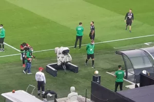 ΦΩΤΟΣ/Πάτησε... γρασίδι η Ομόνοια