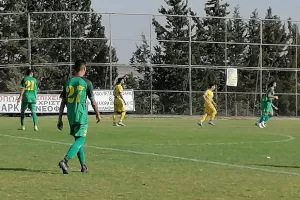 6 ομάδες μαζί