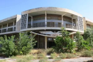 ΑΜΜΟΧΩΣΤΟΣ, Λεωφόρος Ευαγόρου 95: Ο "Οίκος της Ανορθώσεως" (φώτος)