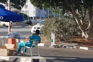 Τσίρειο/Τεστ Covid-19 πίσω από τη Δυτική (φώτος)