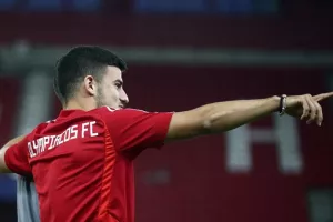 Παραμένει στον Ολυμπιακό ο Ανδρούτσος