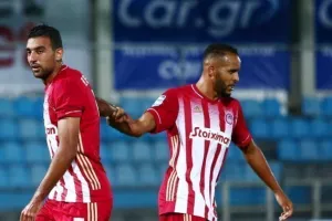 Η μία στις δύο ομάδες κάνει πέντε αλλαγές