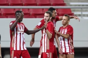 Σκέφτεται... έκπληξη με Φορτούνη βασικό ο Μαρτίνς! 
