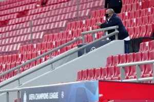 Καραπαπάς: «Ελλάς, Ευρώπη, Ολυμπιακός» (φώτο)