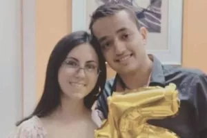 "Μικρέ ΠΑΟΚτζή να προσέχεις την κοπέλα σου εκεί ψηλά"
