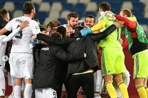 Ο Λόρια... ονειρεύεται