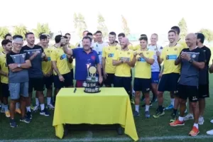 (ΒΙΝΤΕΟ) Ευχές από τους πρωταγωνιστές για τα 90χρονα