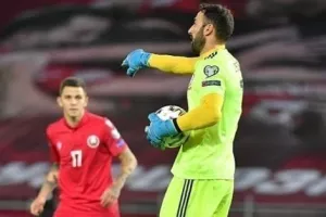 Ο Λόρια... ονειρεύεται