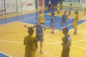 Ανόρθωση/Μεγάλη Κυρία, τεράστια Ντιάνα Ντέλβα – Τρέλανε την στατιστική υπηρεσία