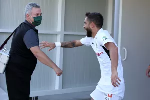 Εντός... ο Νικόλας