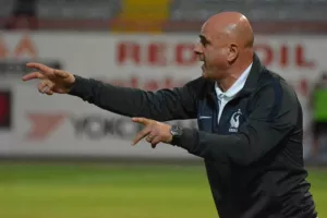 Βαρωσιώτικο με... ένταση/ ΔΙΠΛΟ η Ανόρθωση - ΦΩΝΕΣ η Νέα Σαλαμίνα (Φώτος)