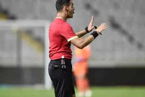 ΔΙΠΛΟ με 10 παίκτες η Πάφος! Προβληματικό ΞΑΝΑ το ΑΠΟΕΛ (φώτος)