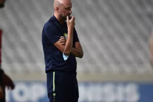 ΔΙΠΛΟ με 10 παίκτες η Πάφος! Προβληματικό ΞΑΝΑ το ΑΠΟΕΛ (φώτος)