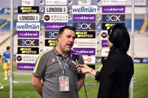 ΔΙΠΛΟ με 10 παίκτες η Πάφος! Προβληματικό ΞΑΝΑ το ΑΠΟΕΛ (φώτος)