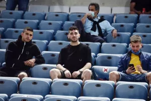ΔΙΠΛΟ με 10 παίκτες η Πάφος! Προβληματικό ΞΑΝΑ το ΑΠΟΕΛ (φώτος)