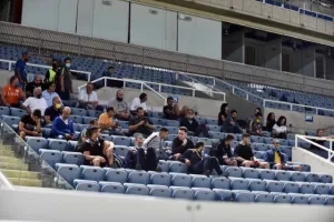 ΔΙΠΛΟ με 10 παίκτες η Πάφος! Προβληματικό ΞΑΝΑ το ΑΠΟΕΛ (φώτος)