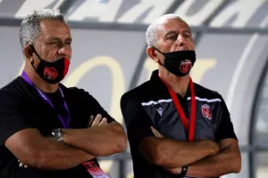 "Απόδραση" από την Πάφο με Χολτ! (φώτος)