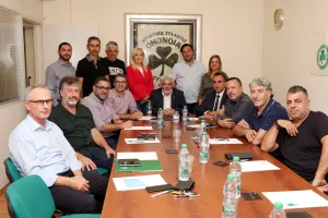 Ομόνοια/ Σε σώμα το Δ/Σ