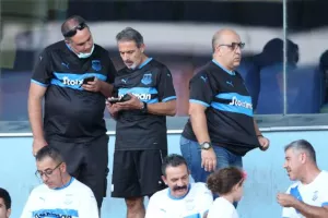 Νίκησε ο Απόλλωνας/ "Νίκησε" και ο... ψυχωμένος Εθνικός! (Φώτος)