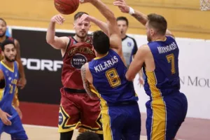 Πρώτη νίκη για Κεραυνό/ Κέρδισε το ΑΠΟΕΛ (Φώτος)
