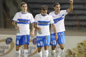 Ο Ολυμπιακός τις εντυπώσεις, ο Απόλλωνας το τρίποντο! (φώτος)