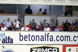 Νέα ΓΚΕΛΑ το κακό ΑΠΟΕΛ/ Βαθμό ο Ερμής! (Φώτος)