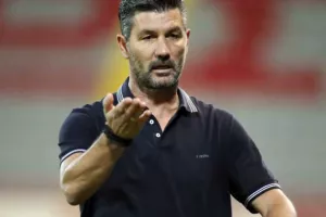 Νέα ΓΚΕΛΑ το κακό ΑΠΟΕΛ/ Βαθμό ο Ερμής! (Φώτος)