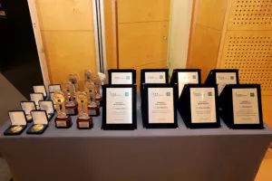 (ΦΩΤΟΣ) Τα βραβεία της ΕΑΚ