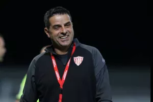 Βαρωσιώτικο με... ένταση/ ΔΙΠΛΟ η Ανόρθωση - ΦΩΝΕΣ η Νέα Σαλαμίνα (Φώτος)