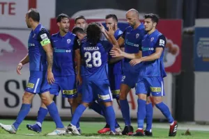 Βαρωσιώτικο με... ένταση/ ΔΙΠΛΟ η Ανόρθωση - ΦΩΝΕΣ η Νέα Σαλαμίνα (Φώτος)