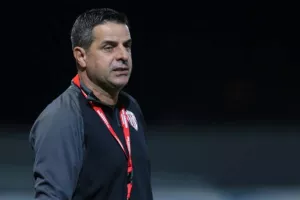 Βαρωσιώτικο με... ένταση/ ΔΙΠΛΟ η Ανόρθωση - ΦΩΝΕΣ η Νέα Σαλαμίνα (Φώτος)