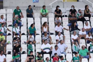 Γενέθλια η ΑΕΛ, πάρτι η Ομόνοια! (φώτος)