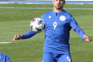 Τρίτη ήττα και... κολλημένοι στο μηδέν (φώτος)