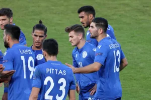 Τρίτη ήττα και... κολλημένοι στο μηδέν (φώτος)