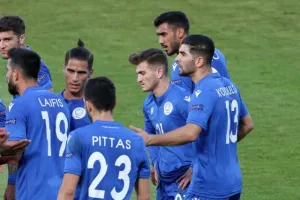 Τρίτη ήττα και... κολλημένοι στο μηδέν (φώτος)